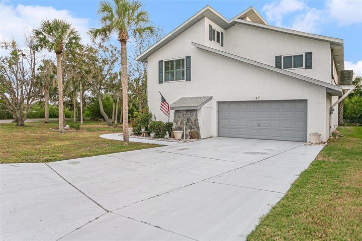 Property Photo:  4560 Rickover Court  FL 34652 
