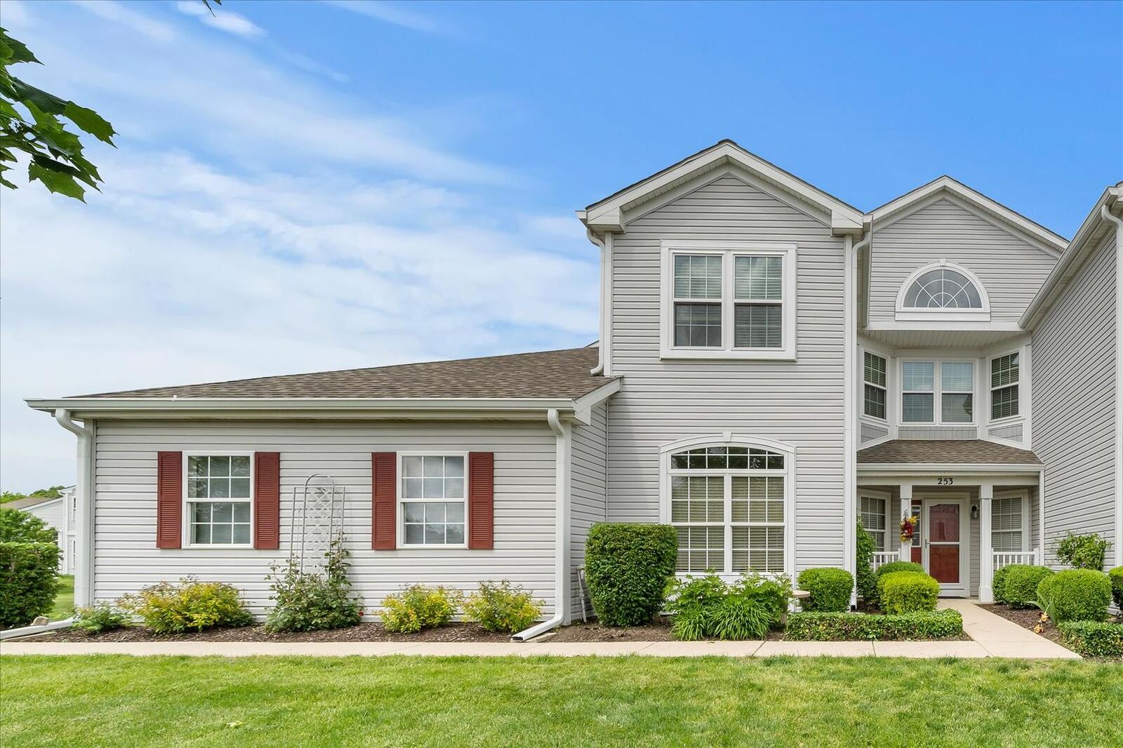 Property Photo: 253 Grays Drive 253 IL 60543