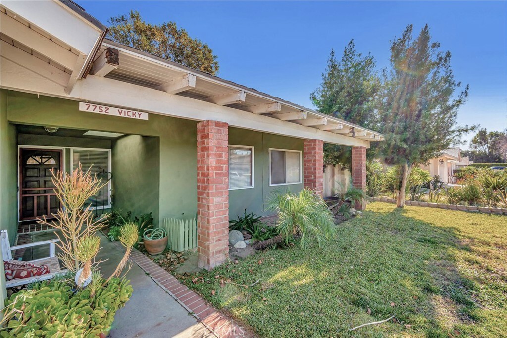 Property Photo:  7752 Vicky Avenue  CA 91304 