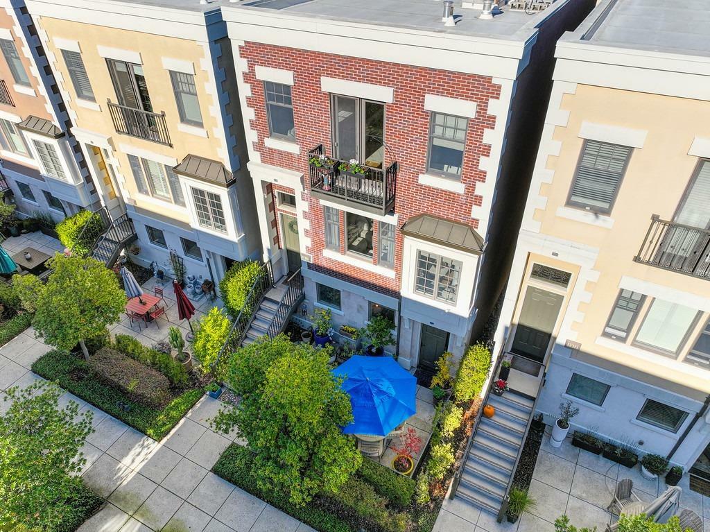 Property Photo: 2011 Vizcaya Walk CA 95818