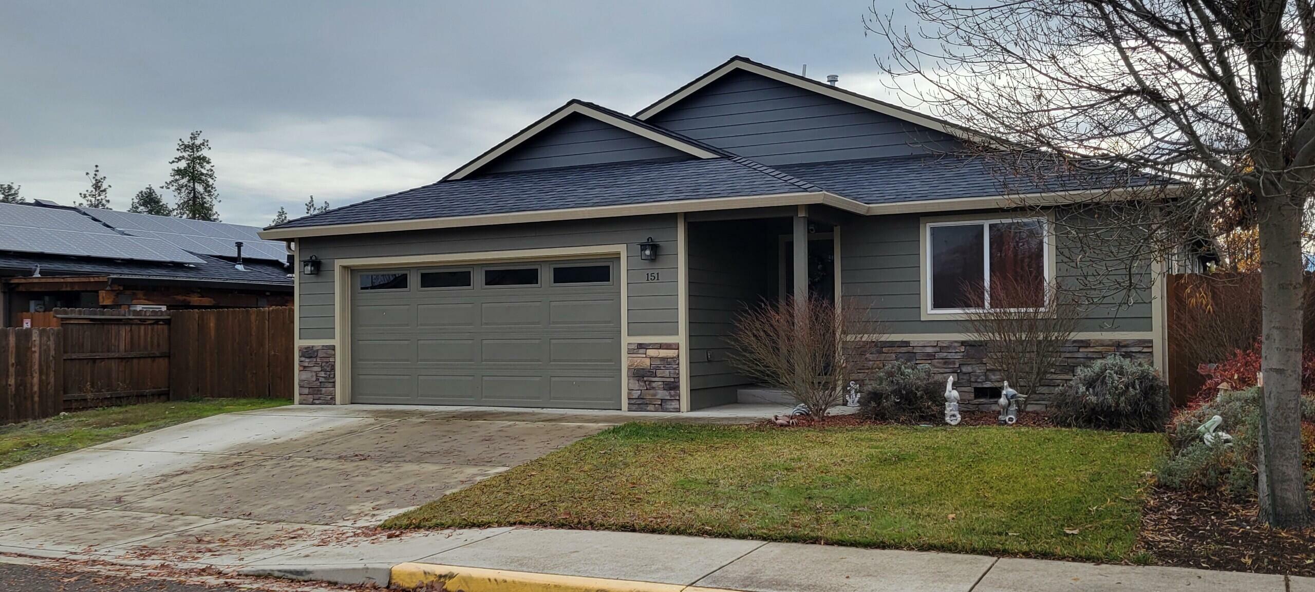 Property Photo: 151 Wind Song Lane OR 97502