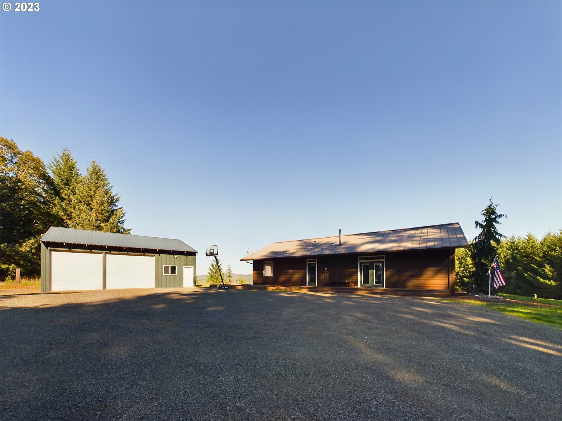 Property Photo:  18600 NW Meadow Lake Rd  OR 97148 