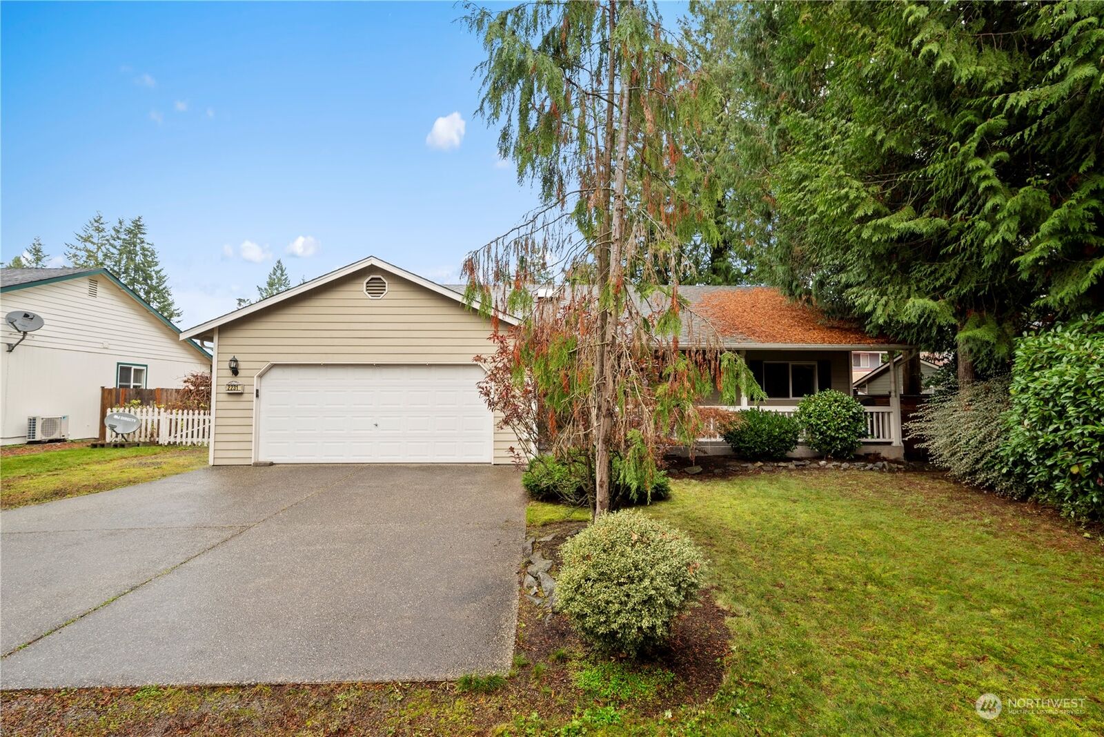 Home for sale in Everett 2231 75th Street SE, Everett, WA 98203