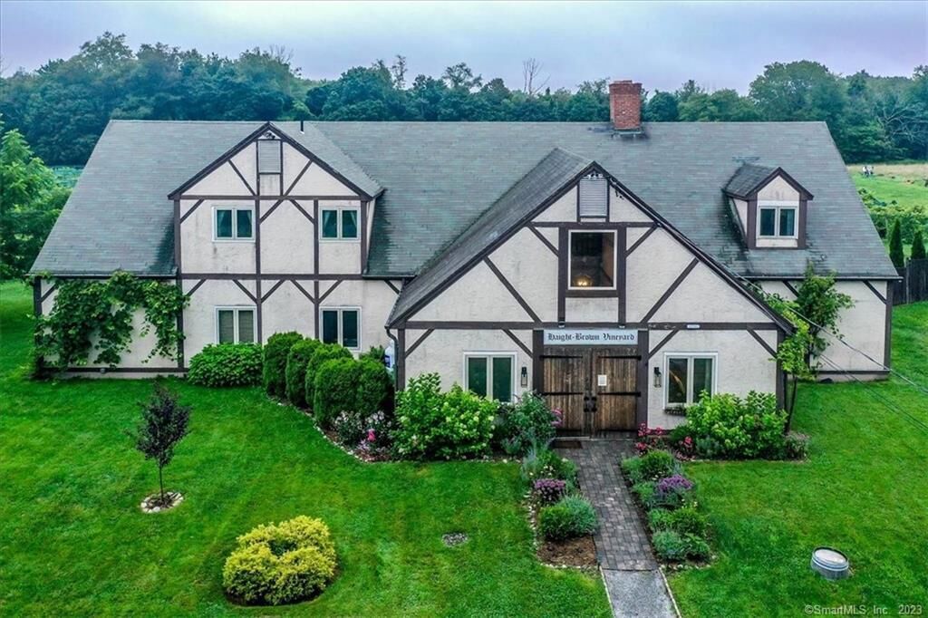 Property Photo:  29 Chestnut Hill Road  CT 06759 