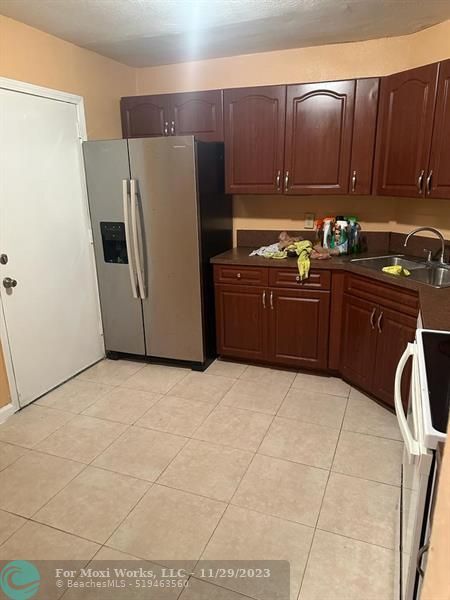 Property Photo: 3300 Spanish Moss Te 101 FL 33319