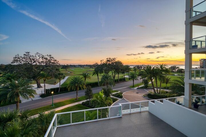 Property Photo:  85 Belleview Boulevard 305  FL 33756 