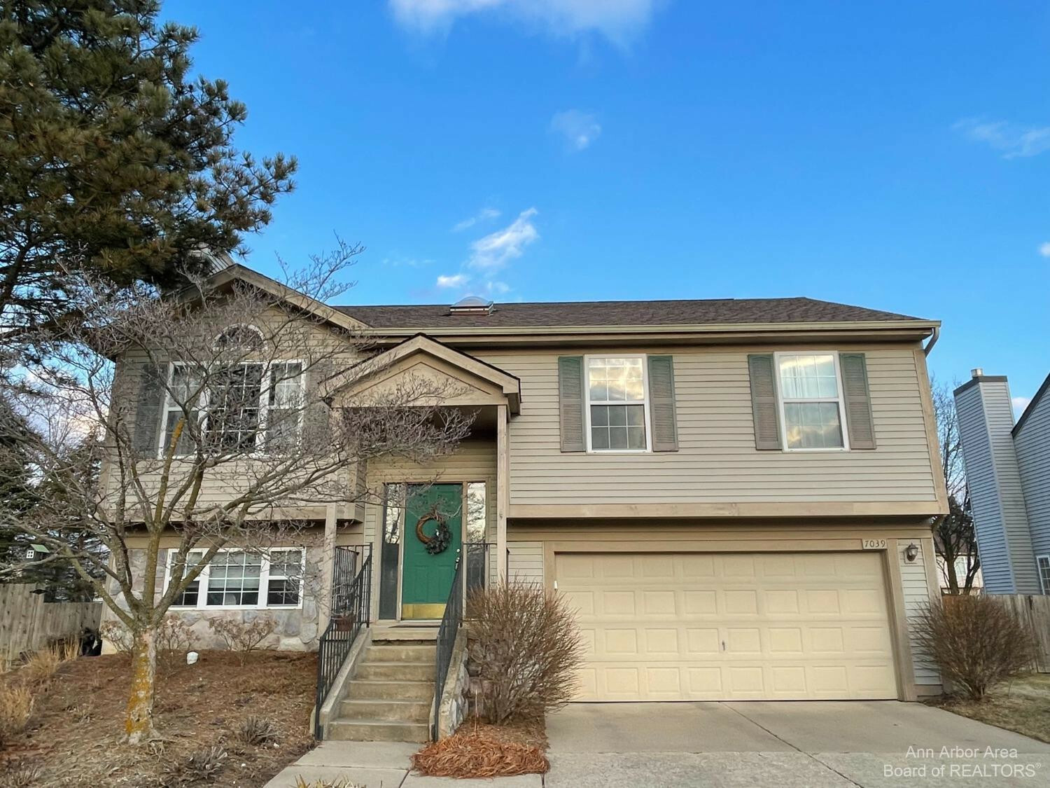 Property Photo: 7039 Saint Andrews Drive MI 48197