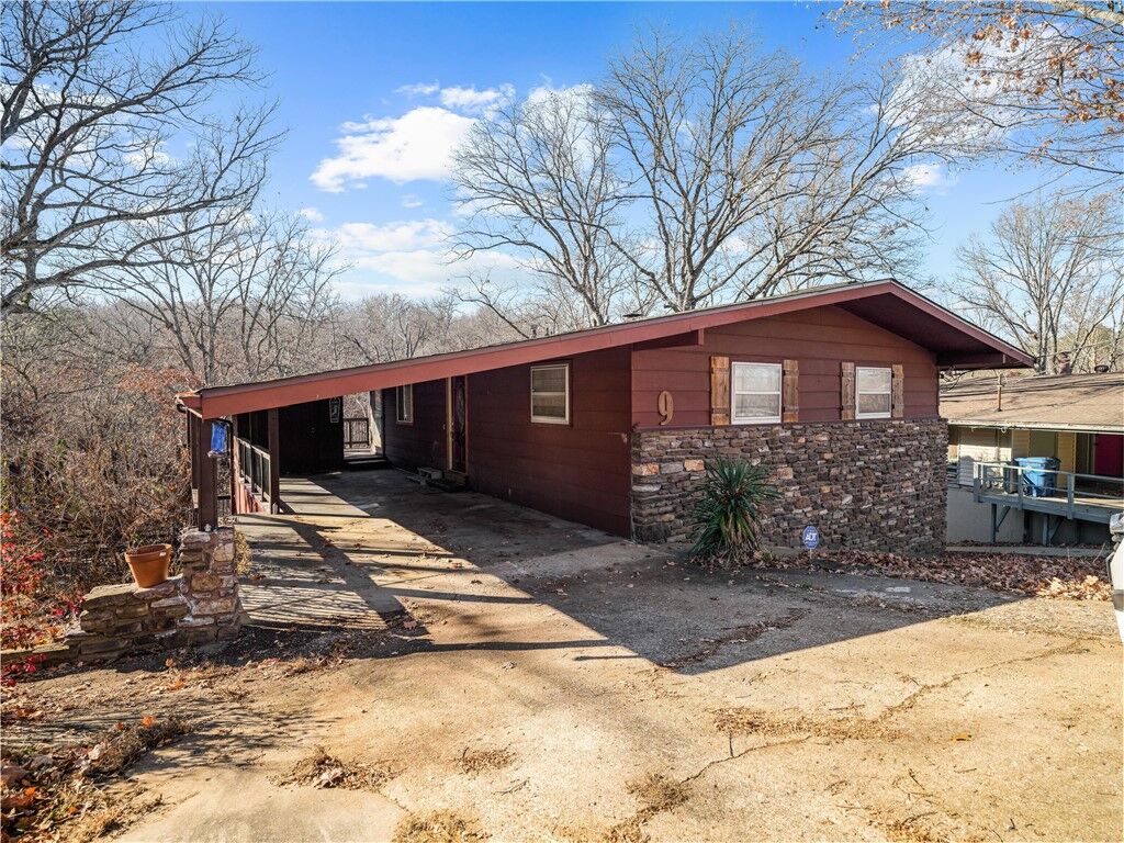 Property Photo:  9 Finger Circle  AR 72715 