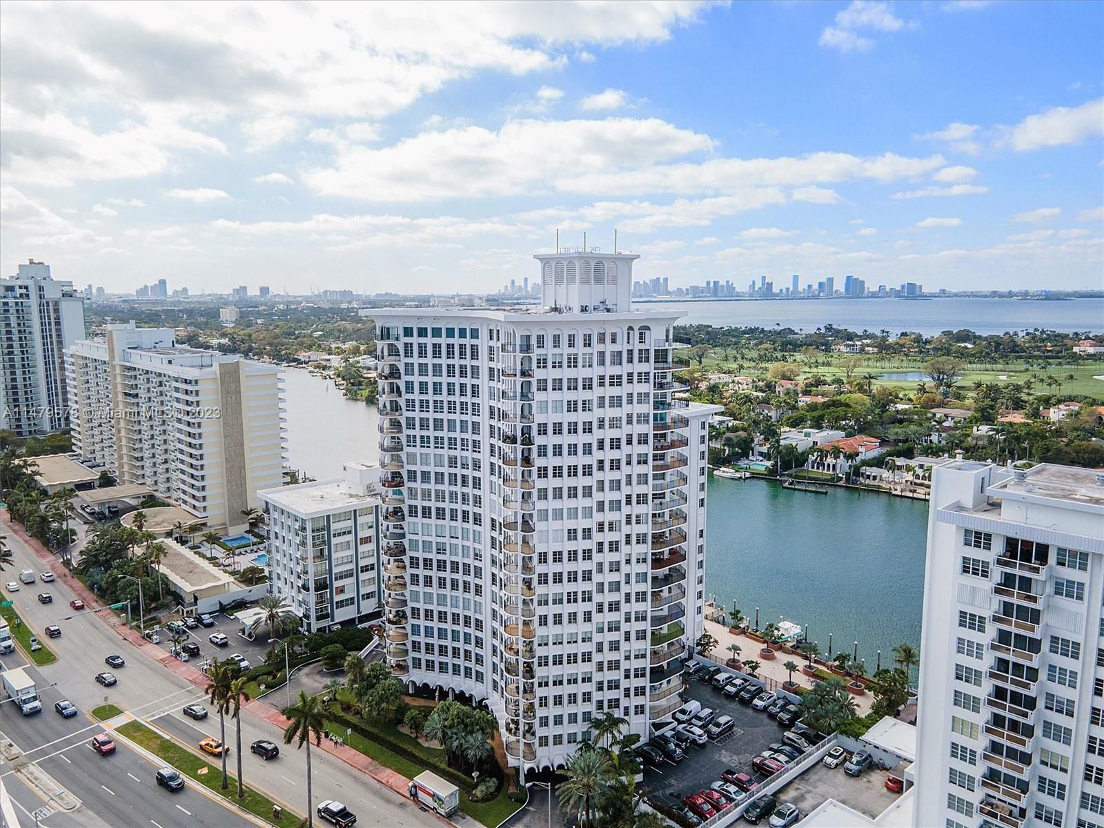 Property Photo:  5660 Collins Ave 11A  FL 33140 