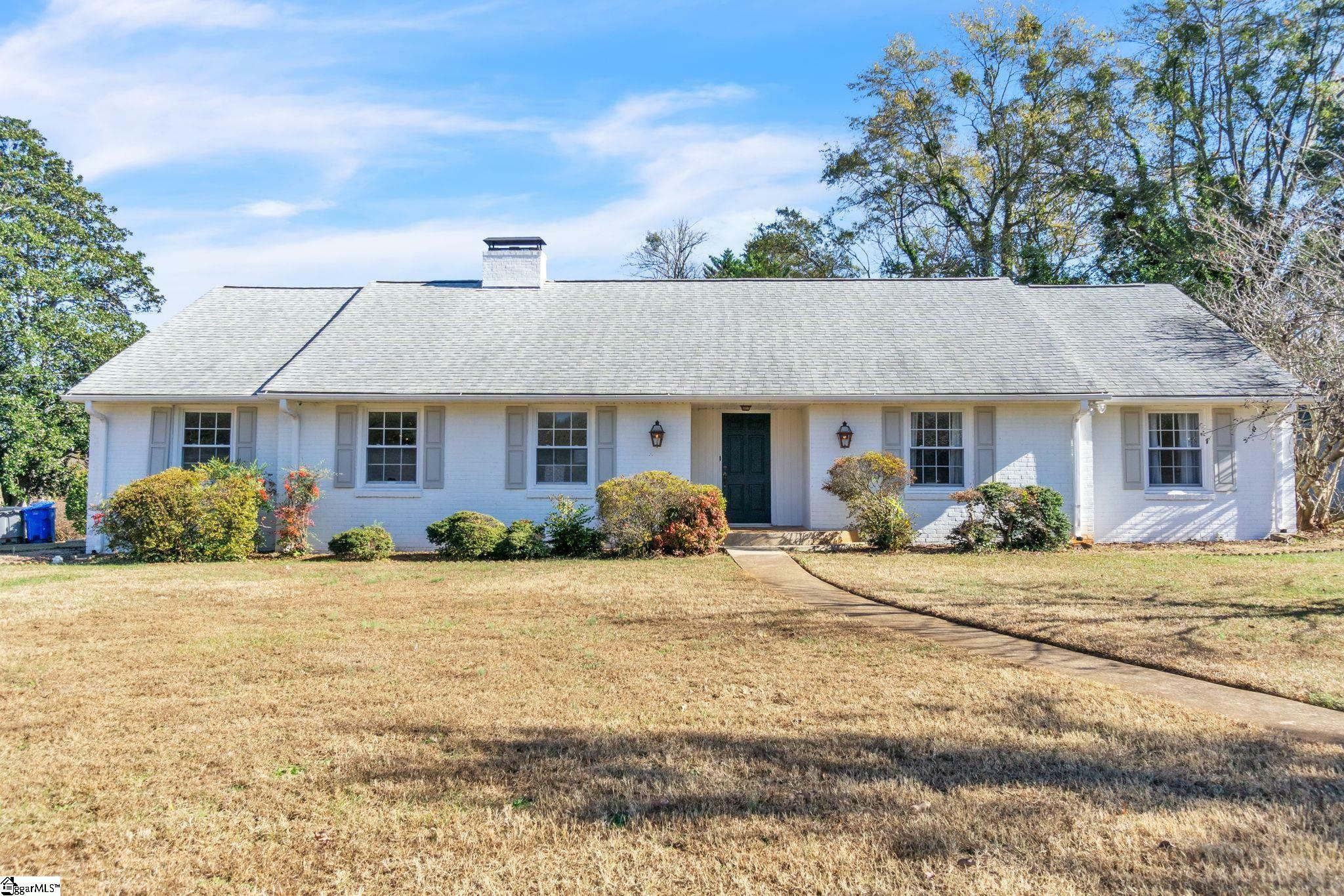 Property Photo:  205 Hermitage Road  SC 29615 