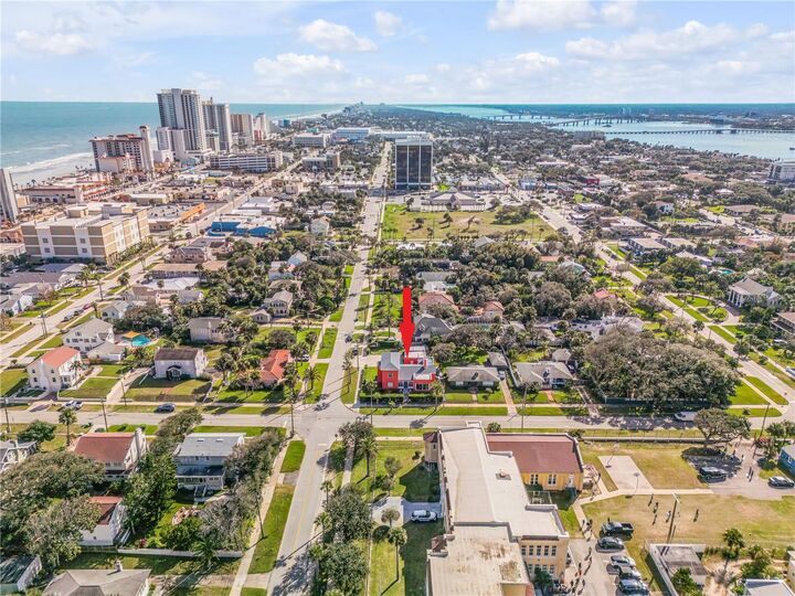 Property Photo:  424 Riverview Boulevard  FL 32118 