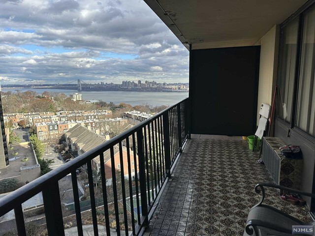 Property Photo: 300 Winston Drive 1207 NJ 07010