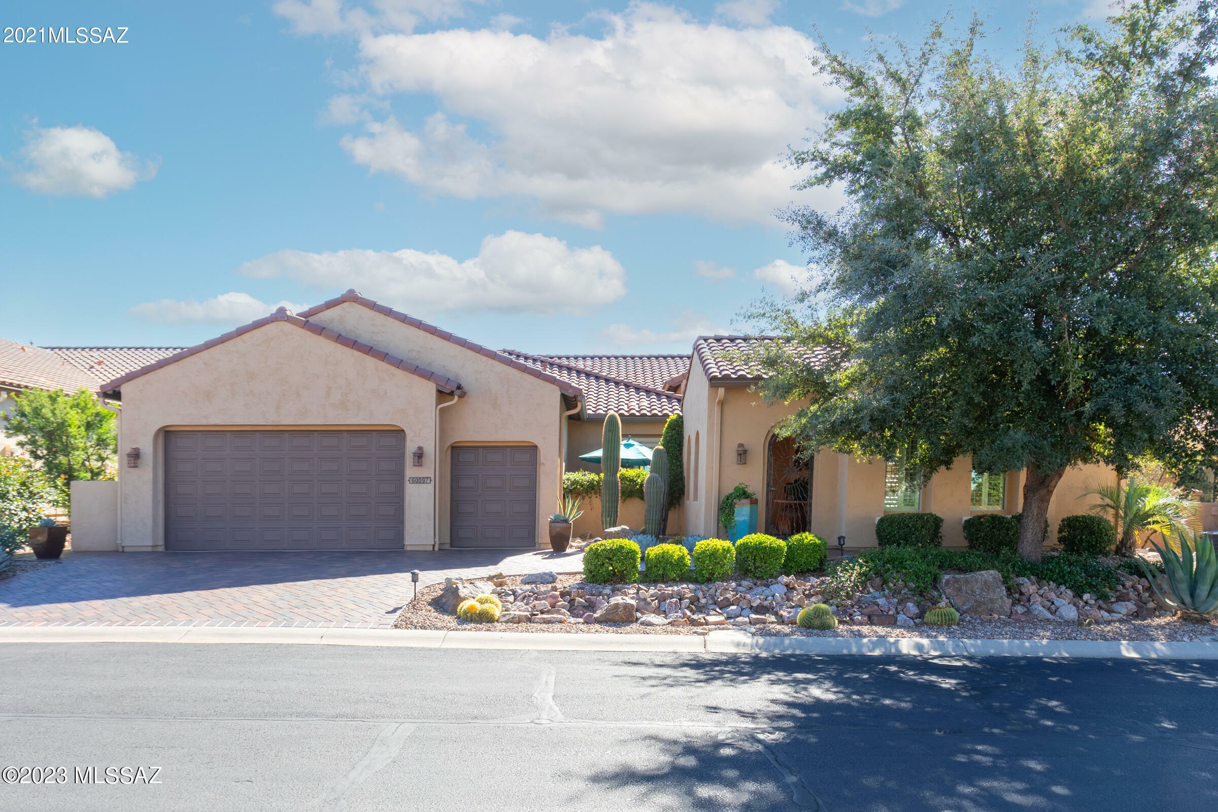 Property Photo:  60097 E Arroyo Grande Drive  AZ 85623 