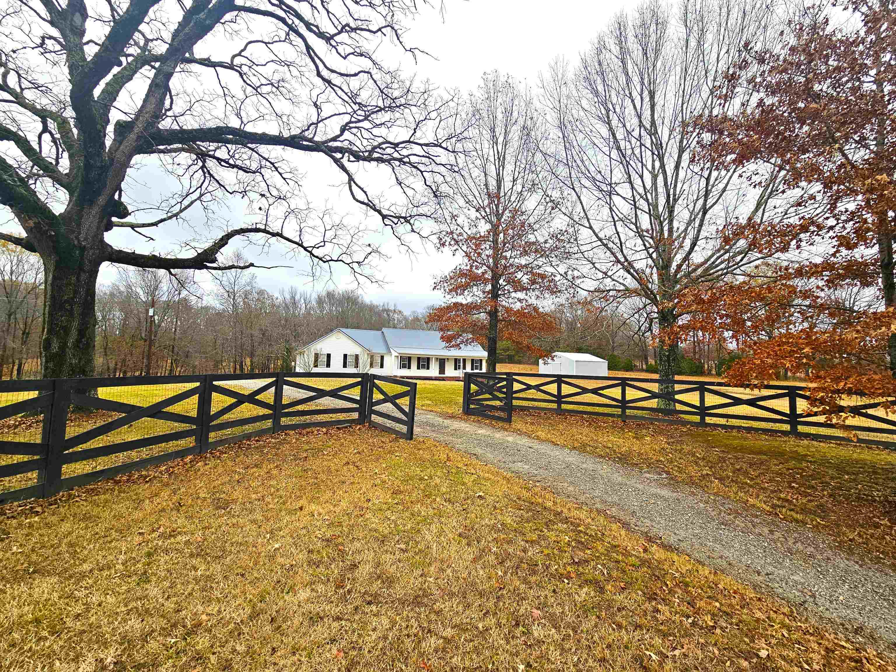 Property Photo:  2525 Harts Bridge Road  TN 38301 