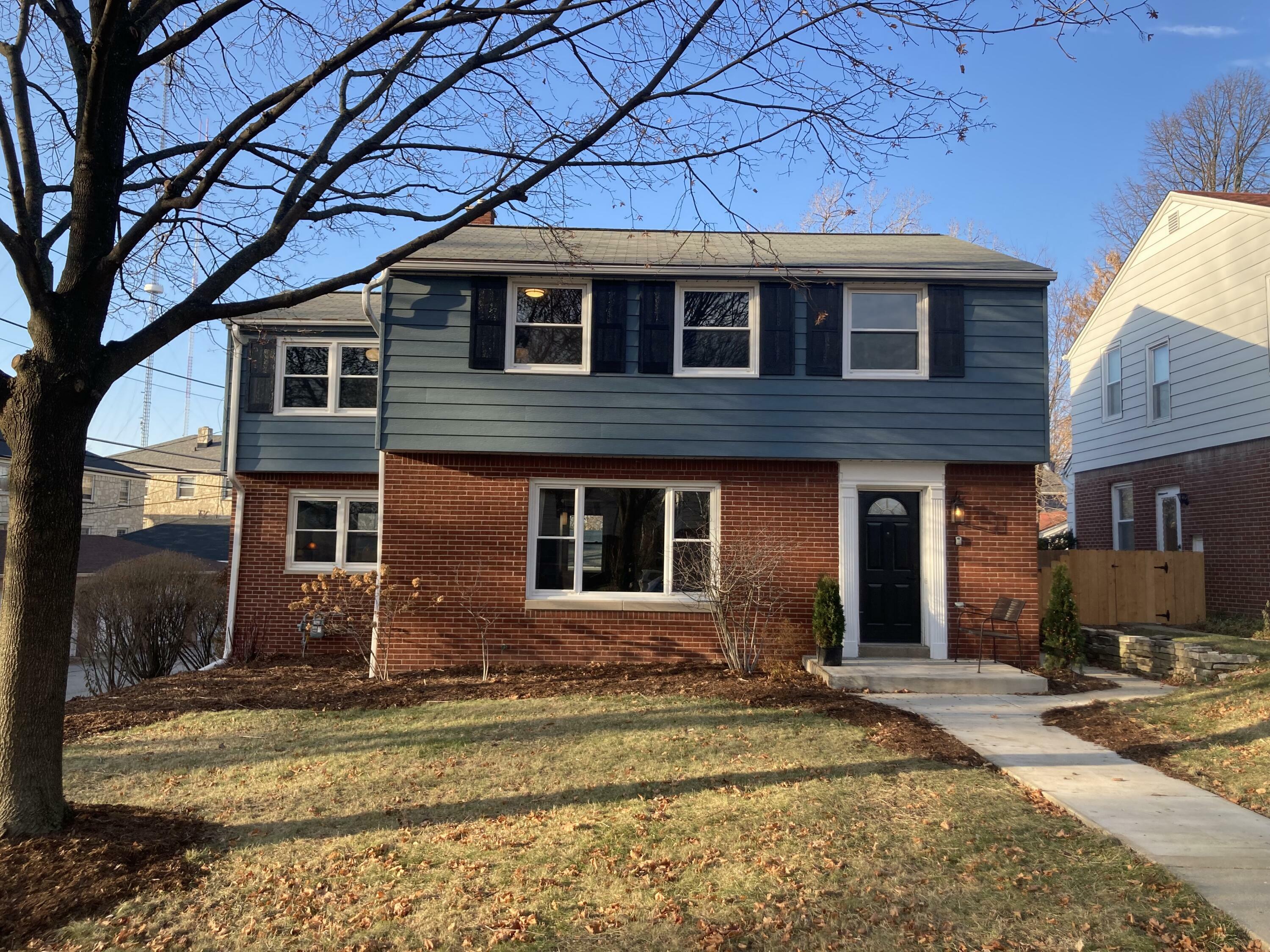 Property Photo: 4215 N Olsen Ave WI 53211