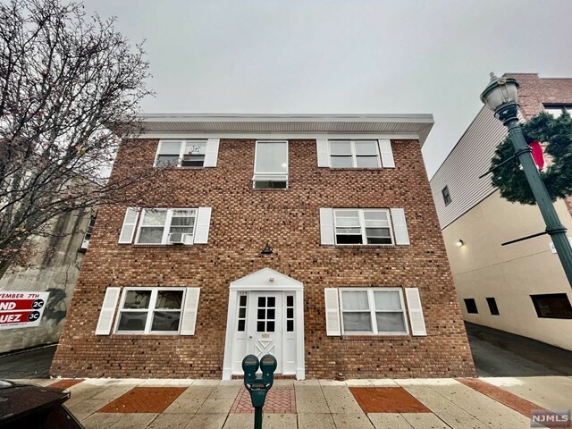 Property Photo: 527-529 Kearny Avenue 3 NJ 07032