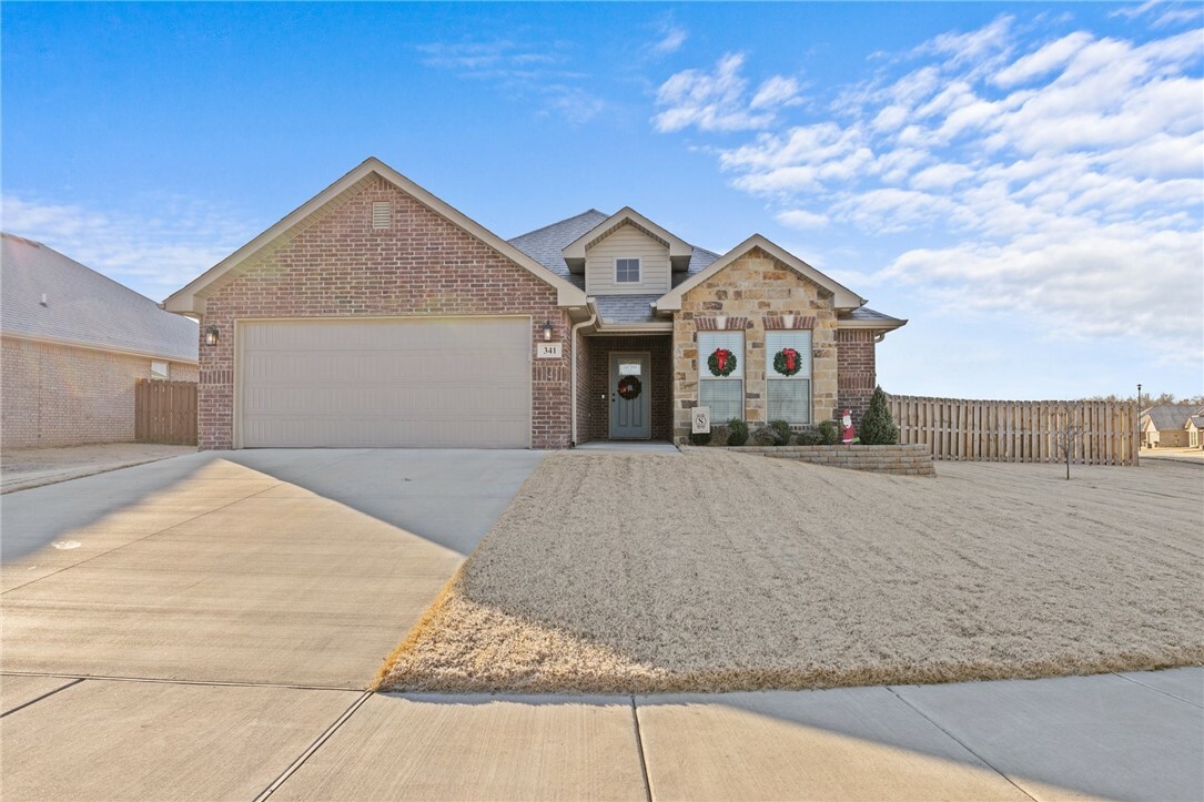 Property Photo:  341 Fox Circle  AR 72751 