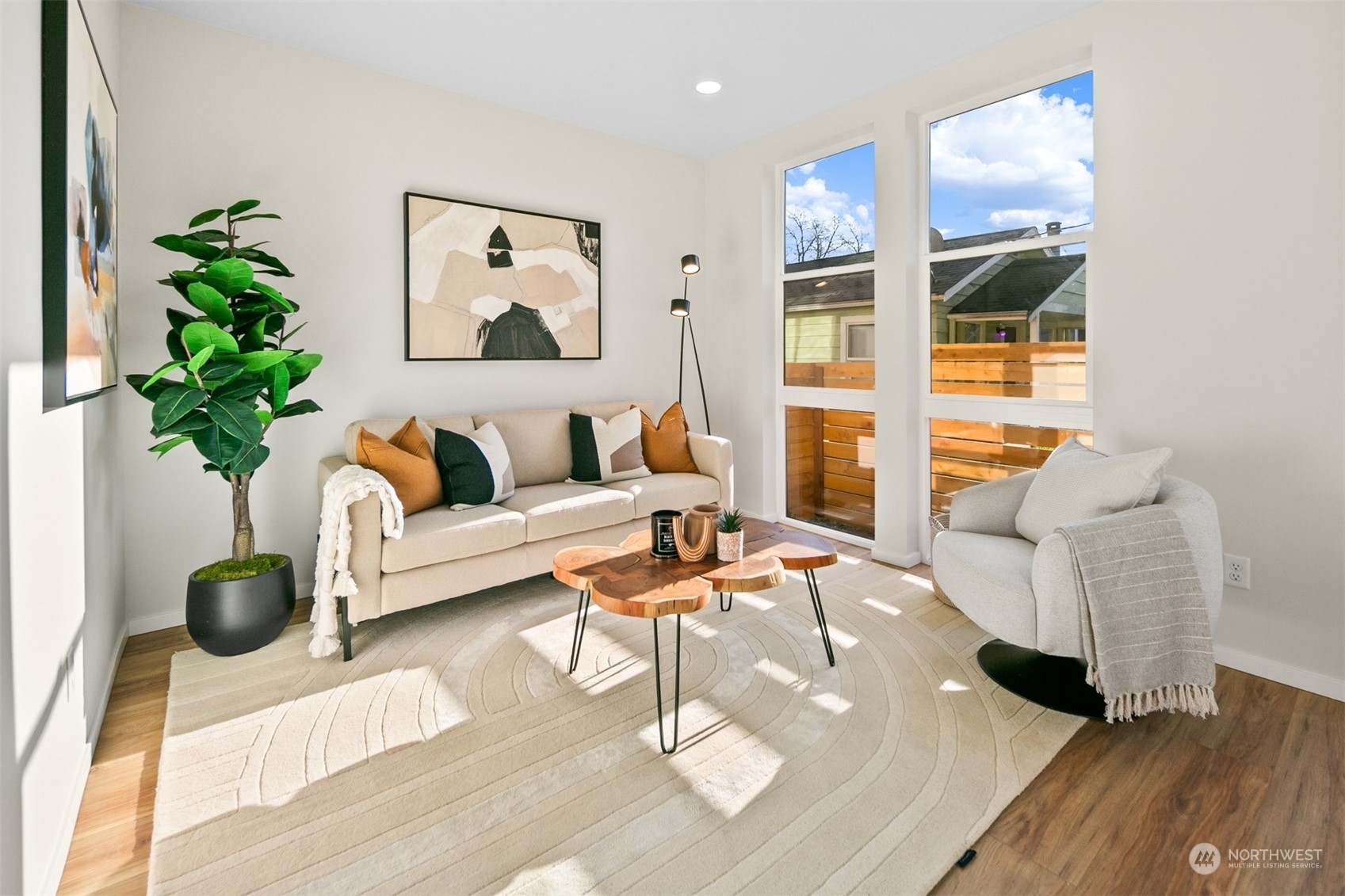 Property Photo: 10042 B Stone Avenue N WA 98133