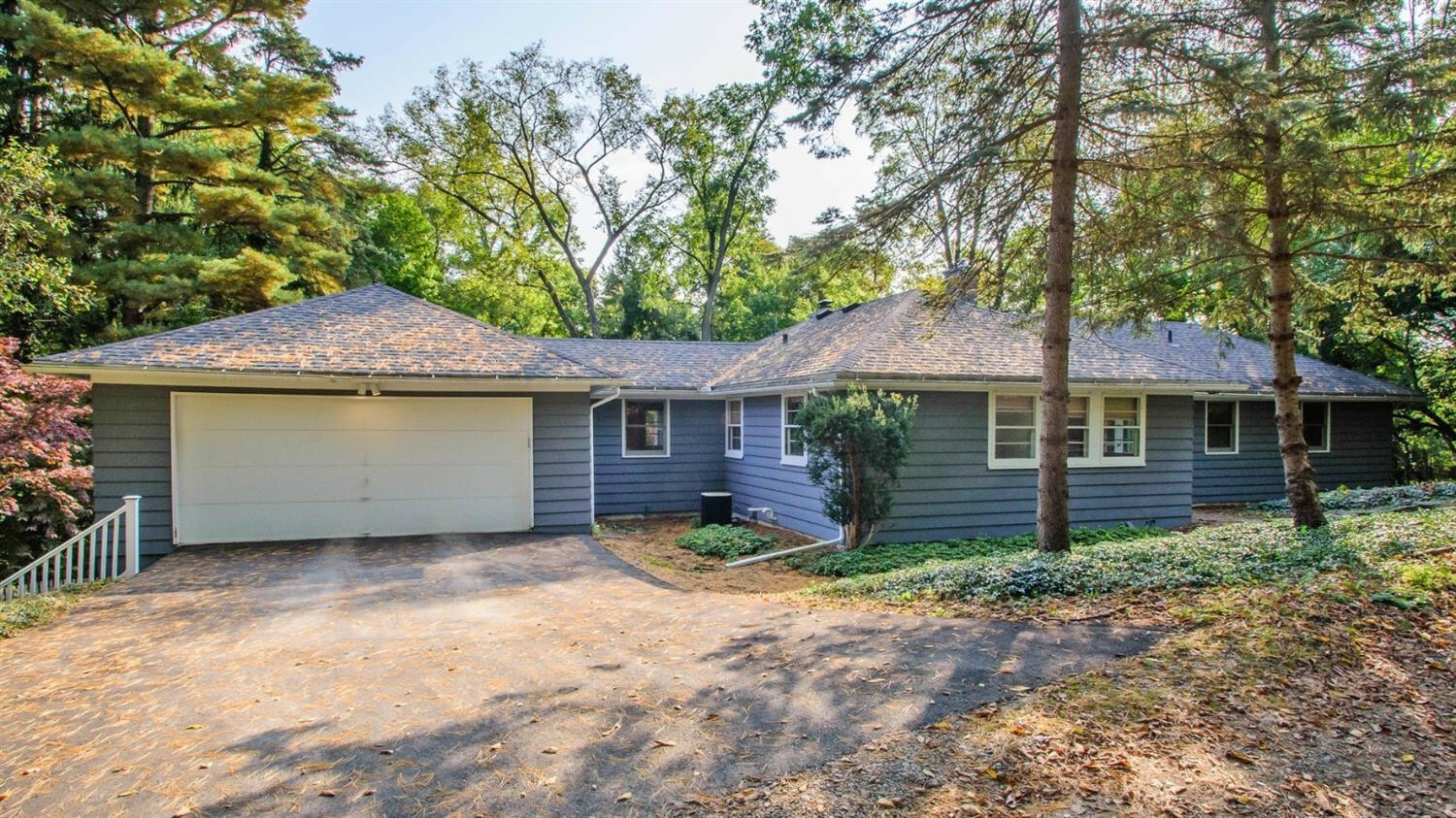 Property Photo:  431 Orchard Hills Drive  MI 48104 