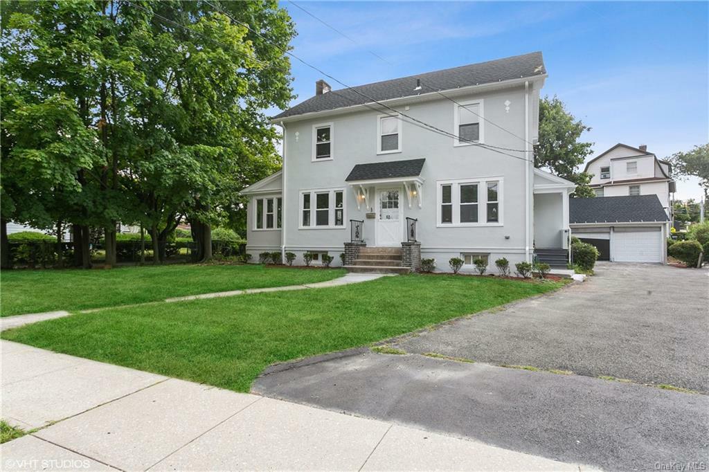 Property Photo:  52 Lynton Place  NY 10606 