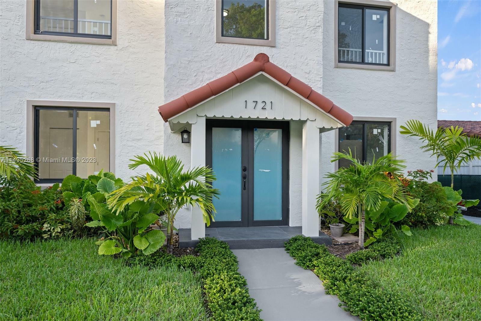 Property Photo:  1721 SW 13th St Apt 1  FL 33145 