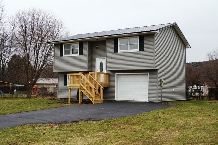 6204 Sunnyside Drive  Homer NY 13077 photo