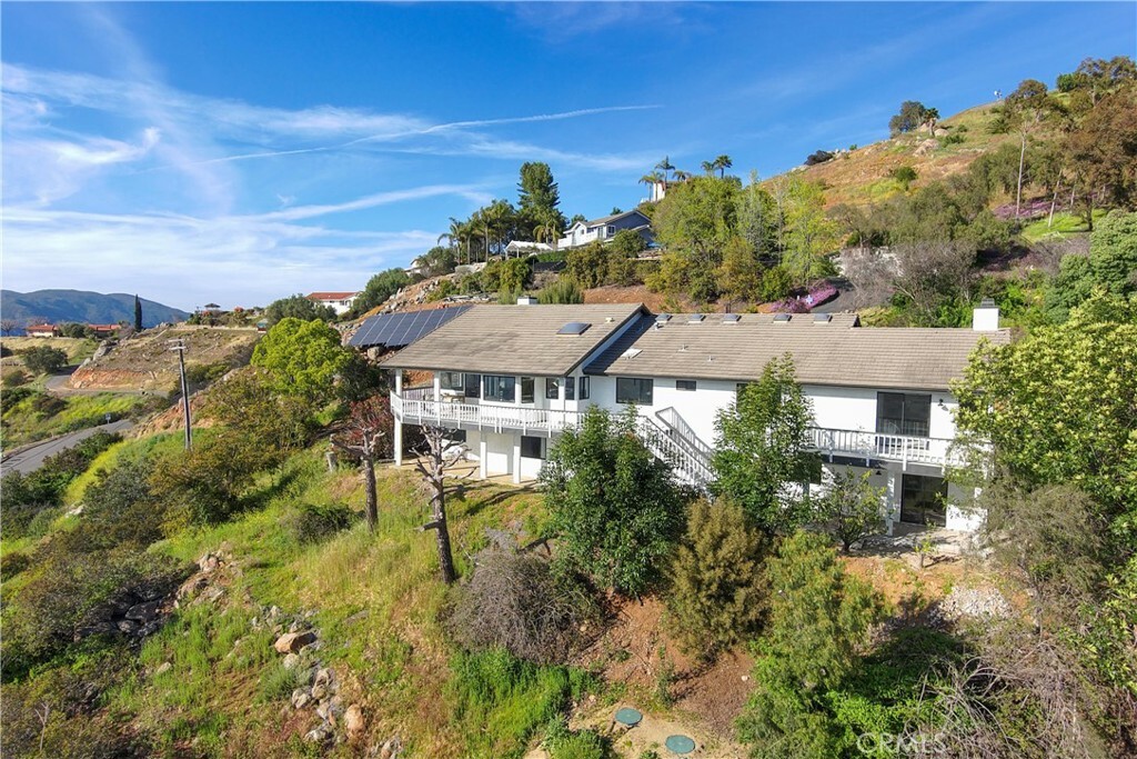 Property Photo:  3315 Red Mountain Heights Drive  CA 92028 