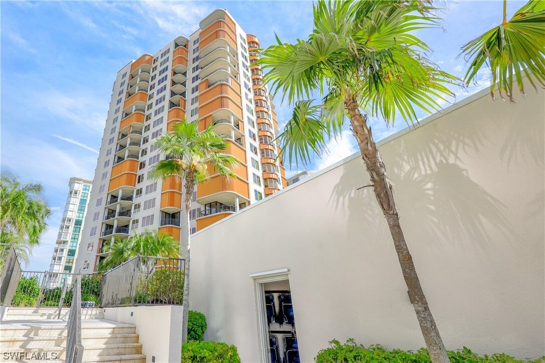 Property Photo:  4251 Gulf Shore Boulevard N 17C  FL 34103 