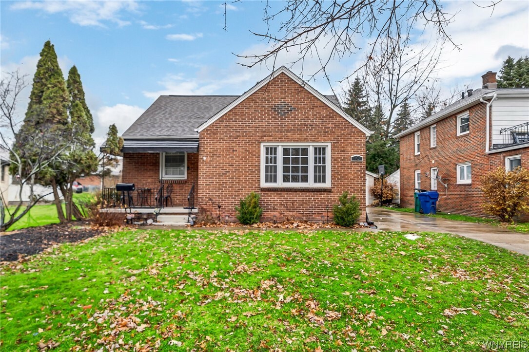 Property Photo: 10 Ward Court NY 14220