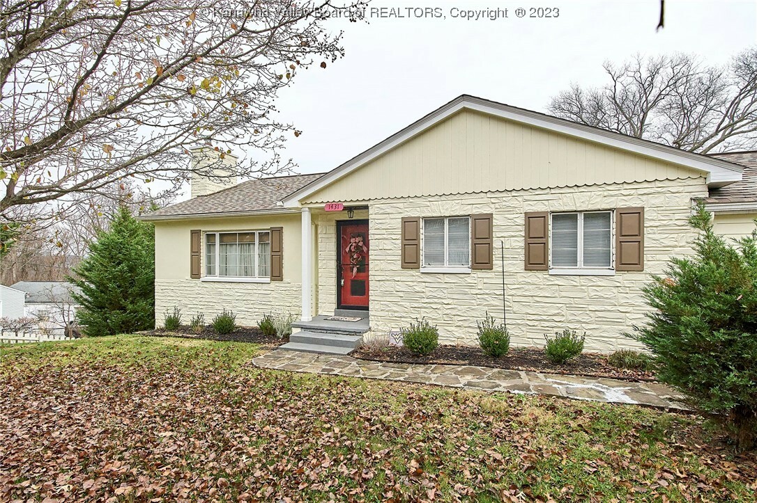 Property Photo: 1431 Ravinia Road WV 25314