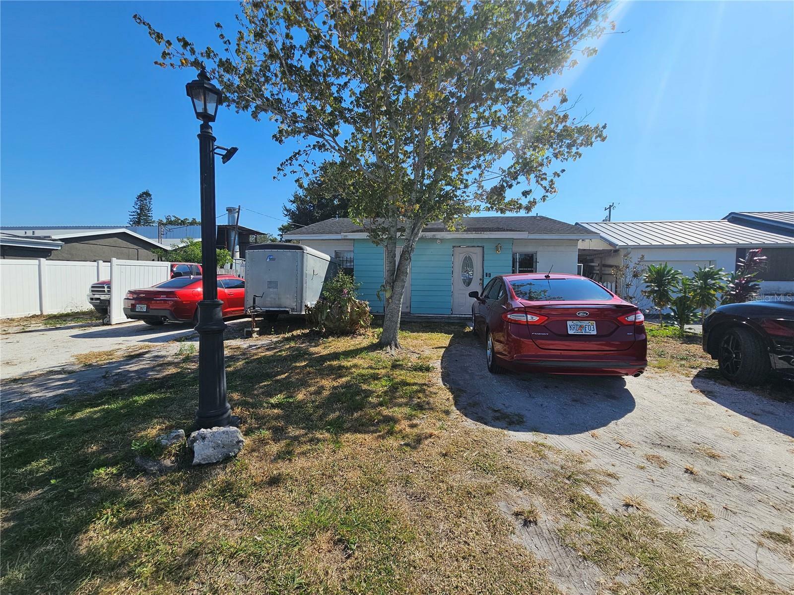 Property Photo:  1107 29th Avenue W  FL 34205 