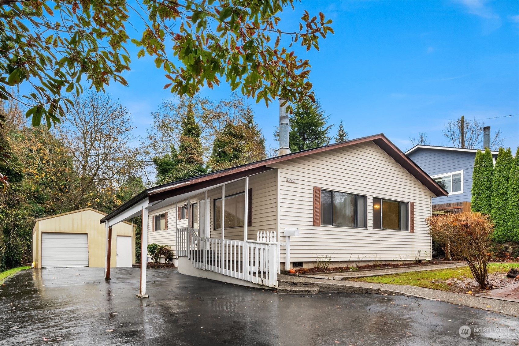Property Photo:  7216 16th Avenue SW  WA 98106 