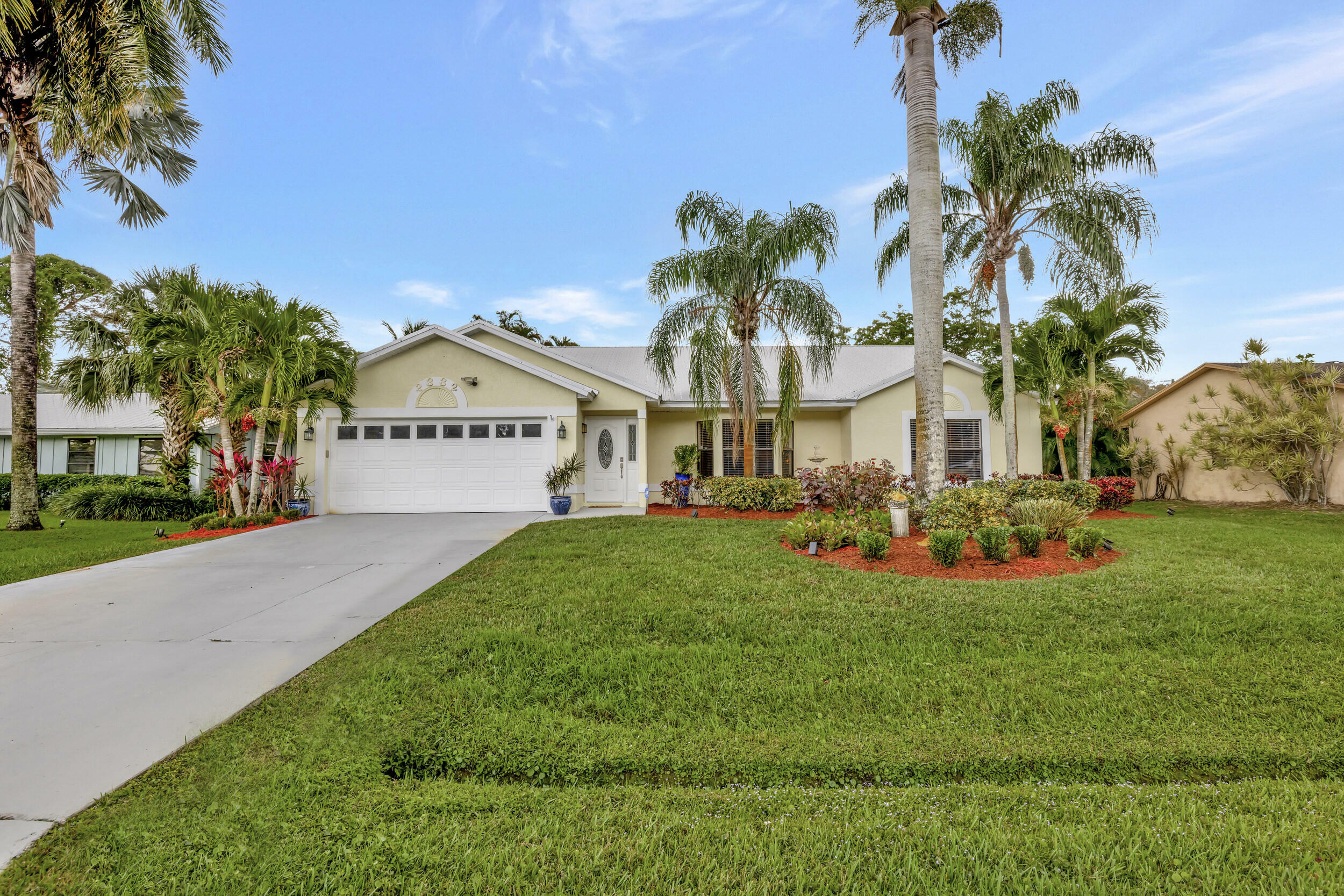 Property Photo:  2332 SE Gillette Avenue  FL 34952 