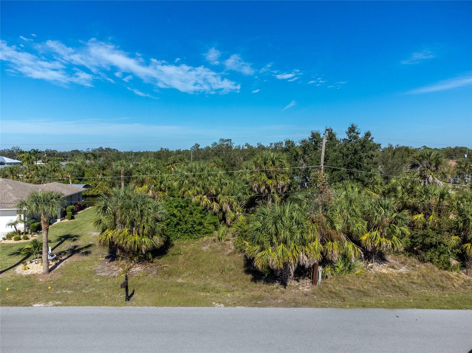 Property Photo:  17324 Gulfspray Circle  FL 33948 