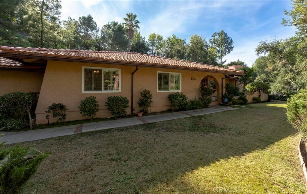 Property Photo:  3634 Fullmoon Drive  CA 91206 