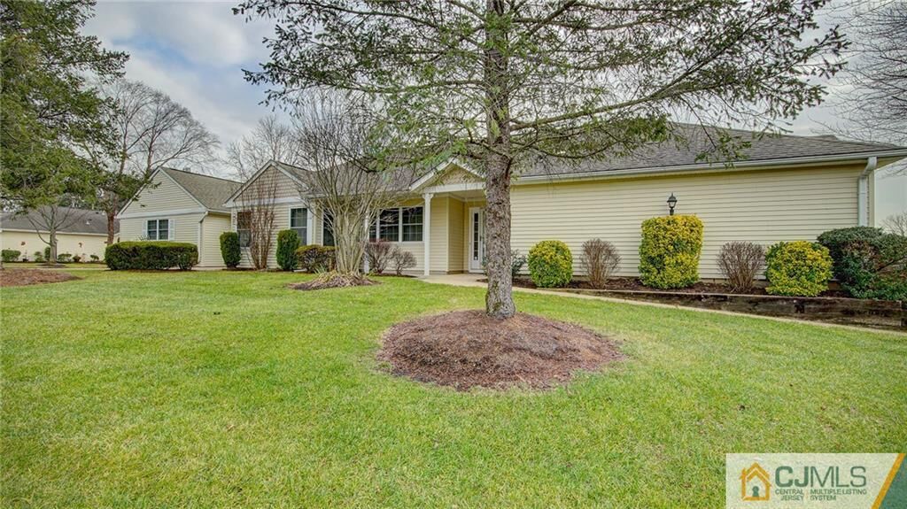 Property Photo:  320 Waxwing Drive  NJ 08831 