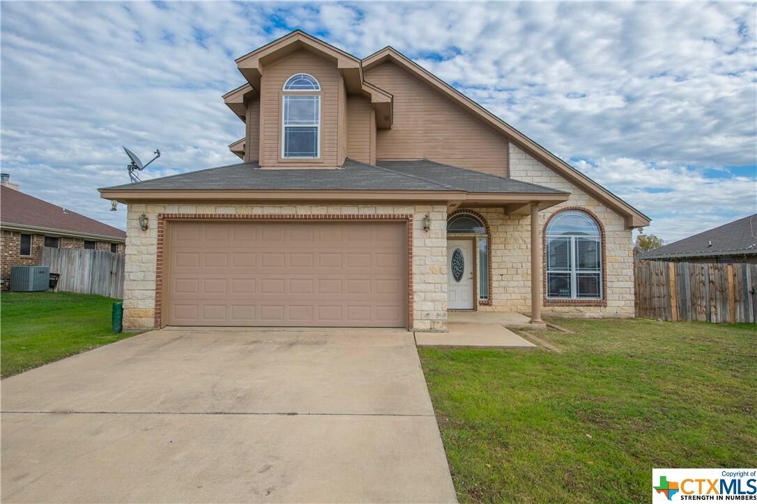 Property Photo:  310 Oak Ridge Drive  TX 76559 