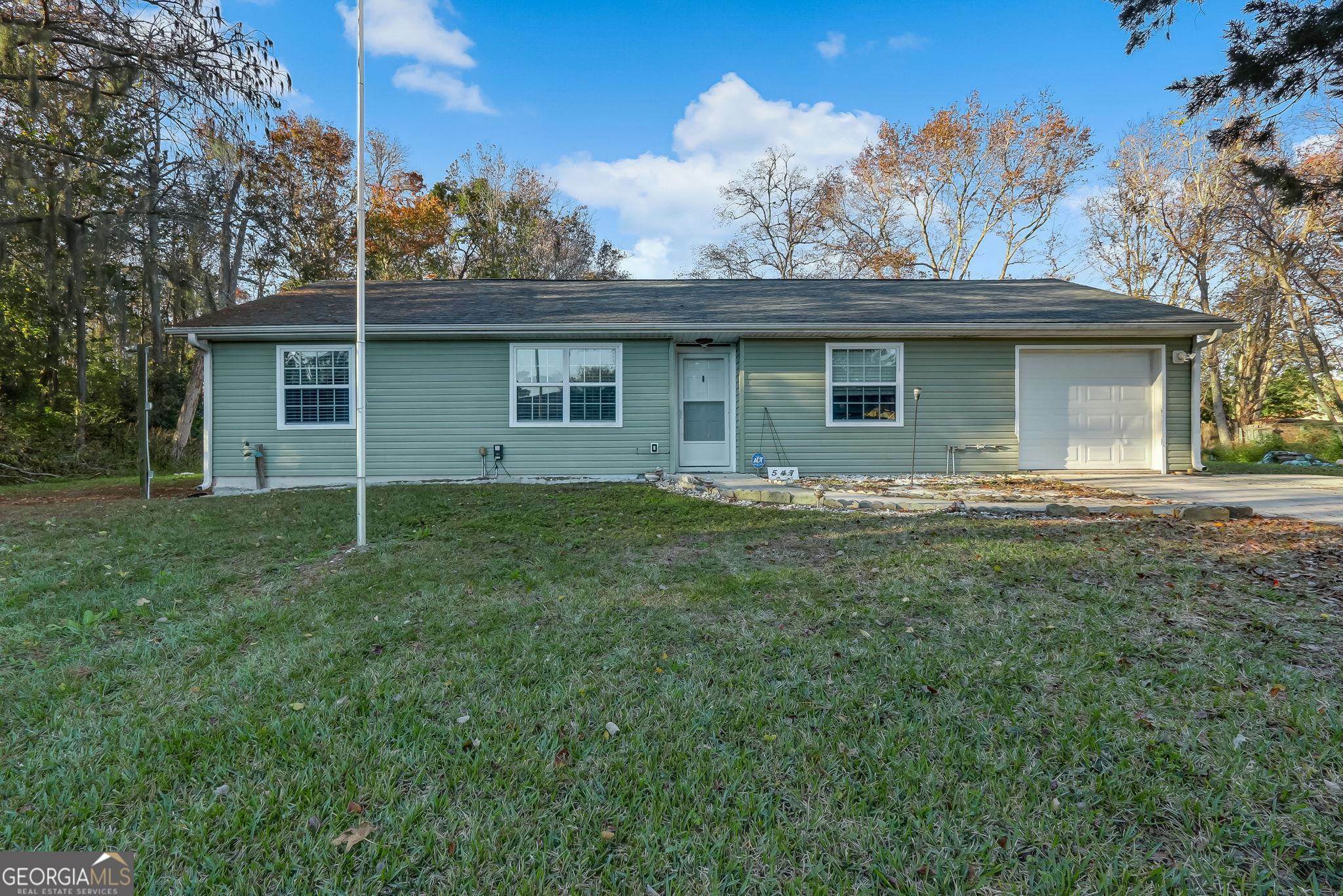 Property Photo: 547 Powderhorn Road GA 31558