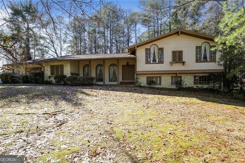 Property Photo:  7975 Innsbruck Drive  GA 30350 