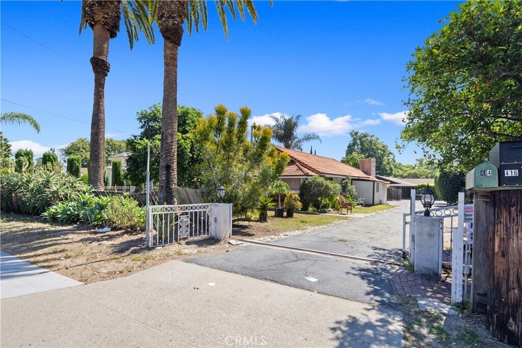 Property Photo:  416 E Duarte Road  CA 91006 
