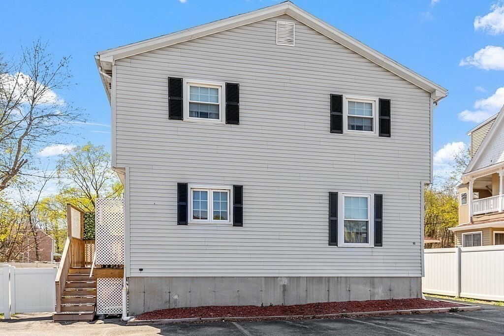 Property Photo:  18 Massasoit Rd A  MA 01604 