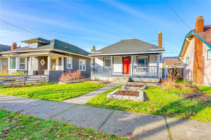 2215 Young Street  Bellingham WA 98225 photo