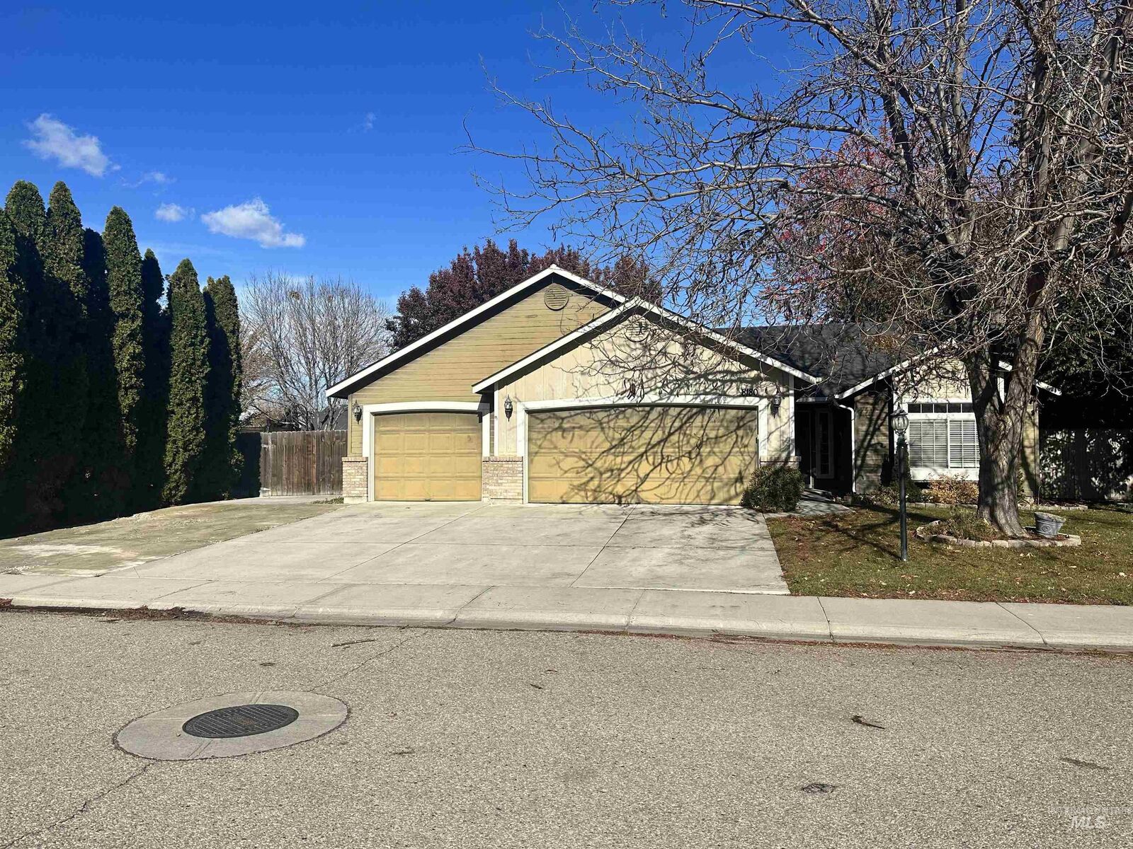 Property Photo:  8180 E Ravalli Ct  ID 83687 