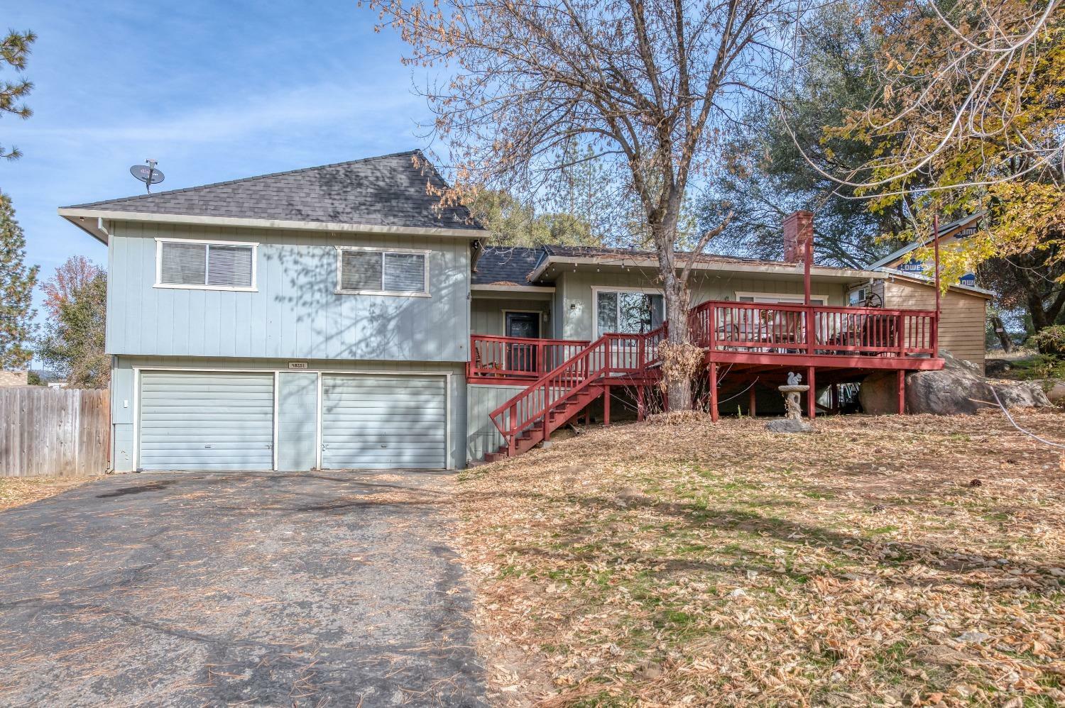Property Photo: 48251 White Oak Lane CA 93644
