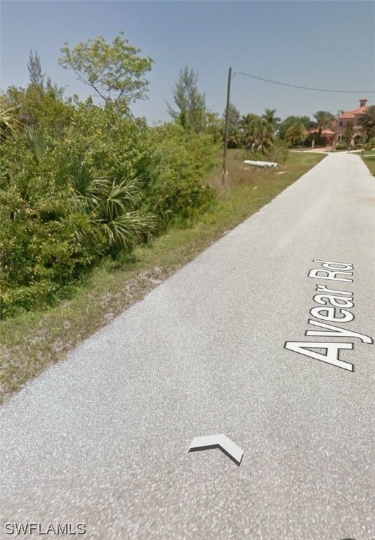 Property Photo: 10593 Ayear Road FL 33981