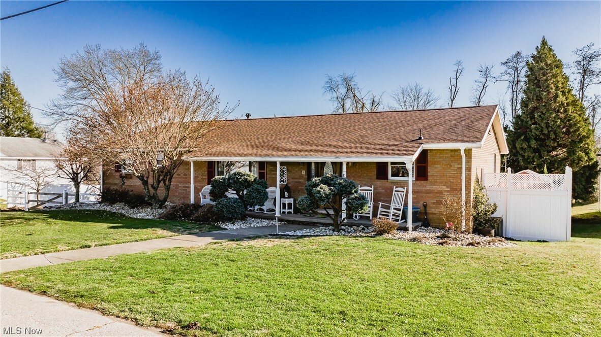 Property Photo:  163 Warren Drive  WV 26104 