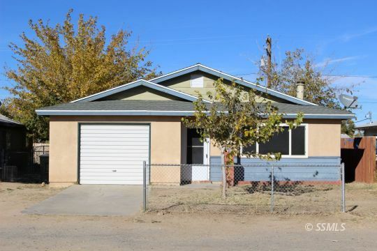 Property Photo:  6620 Canyon Ave  CA 93527 