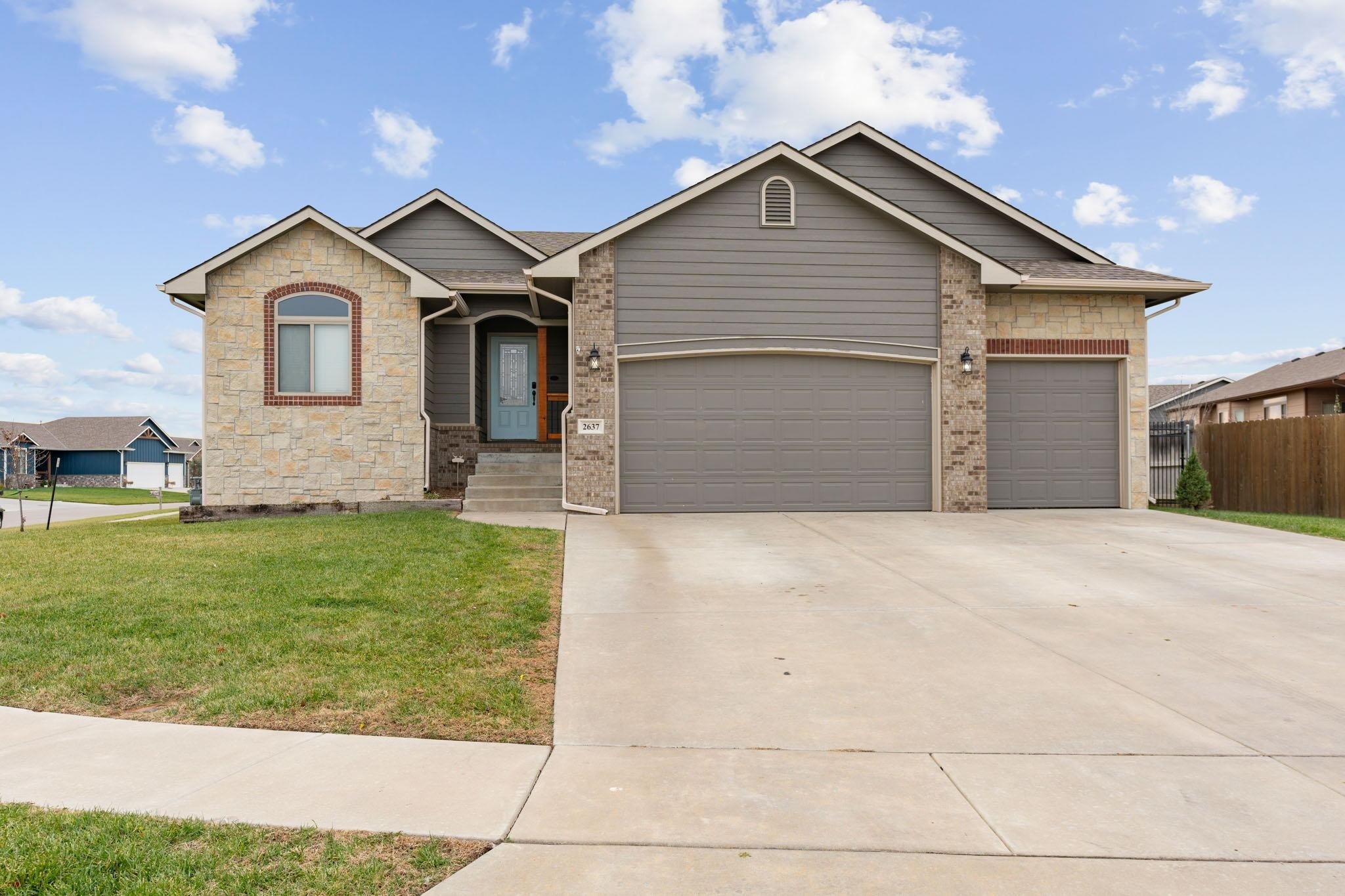 Property Photo:  2637 E Glen Hills Dr  KS 67037-7975 