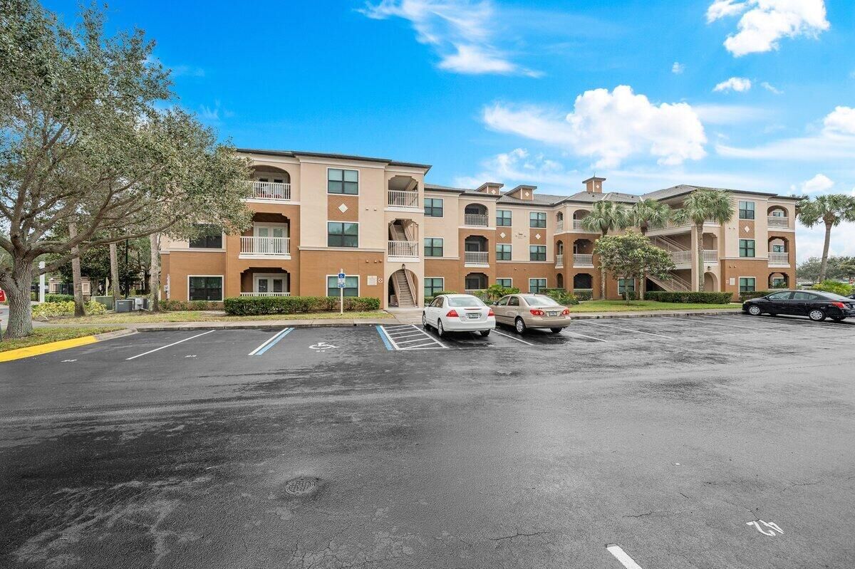 Property Photo:  6411 Borasco Drive  FL 32940 