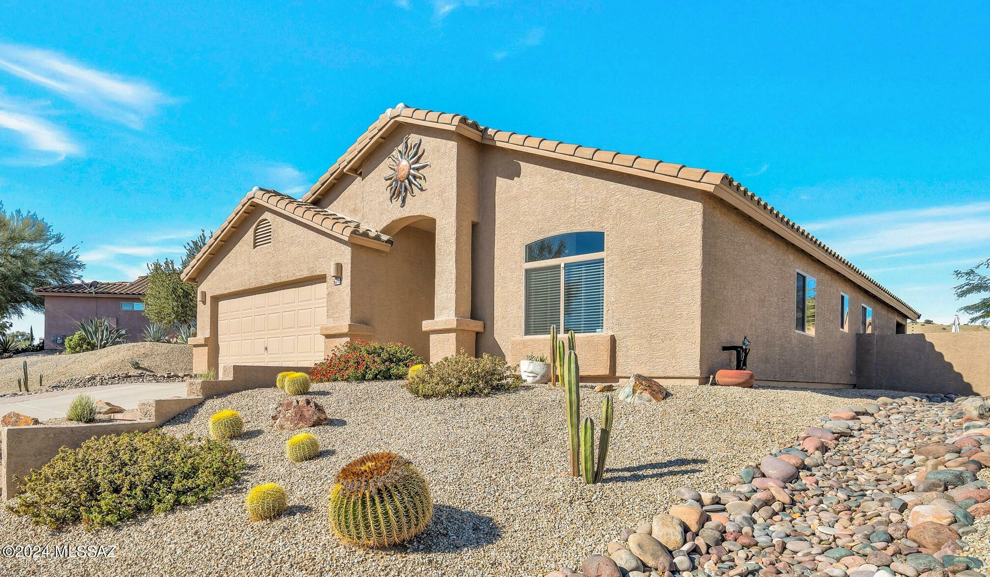 670 W Via Rosaldo  Green Valley AZ 85614 photo